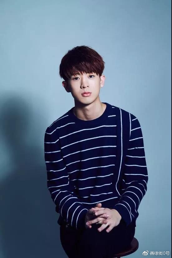 90后的林亭翰首发了《远方》单曲